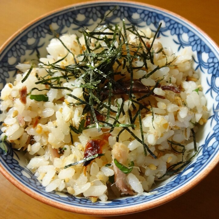 簡単！アジの干物で混ぜご飯